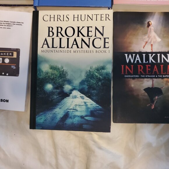📚 Pick 5 Books – Your Choice $10 Bundle Deal lot - Picture 2 of 7